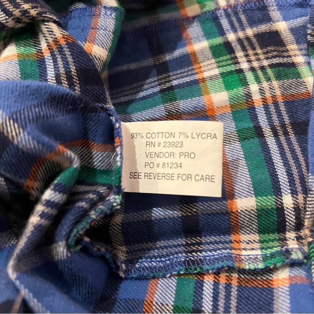 NEW Women’s Flannel Shirt (Medium) - Picture 11 of 13